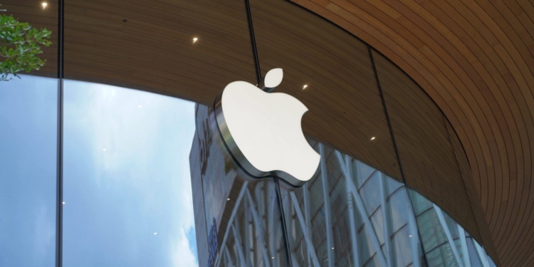Apple planea una revolución en su cadena de producción: ¿chips fabricados en EE. UU. con Intel y Samsung?