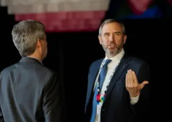 El CEO de Ripple lanza una advertencia: la Clarity Act es crucial para no dejar escapar una oportunidad histórica.