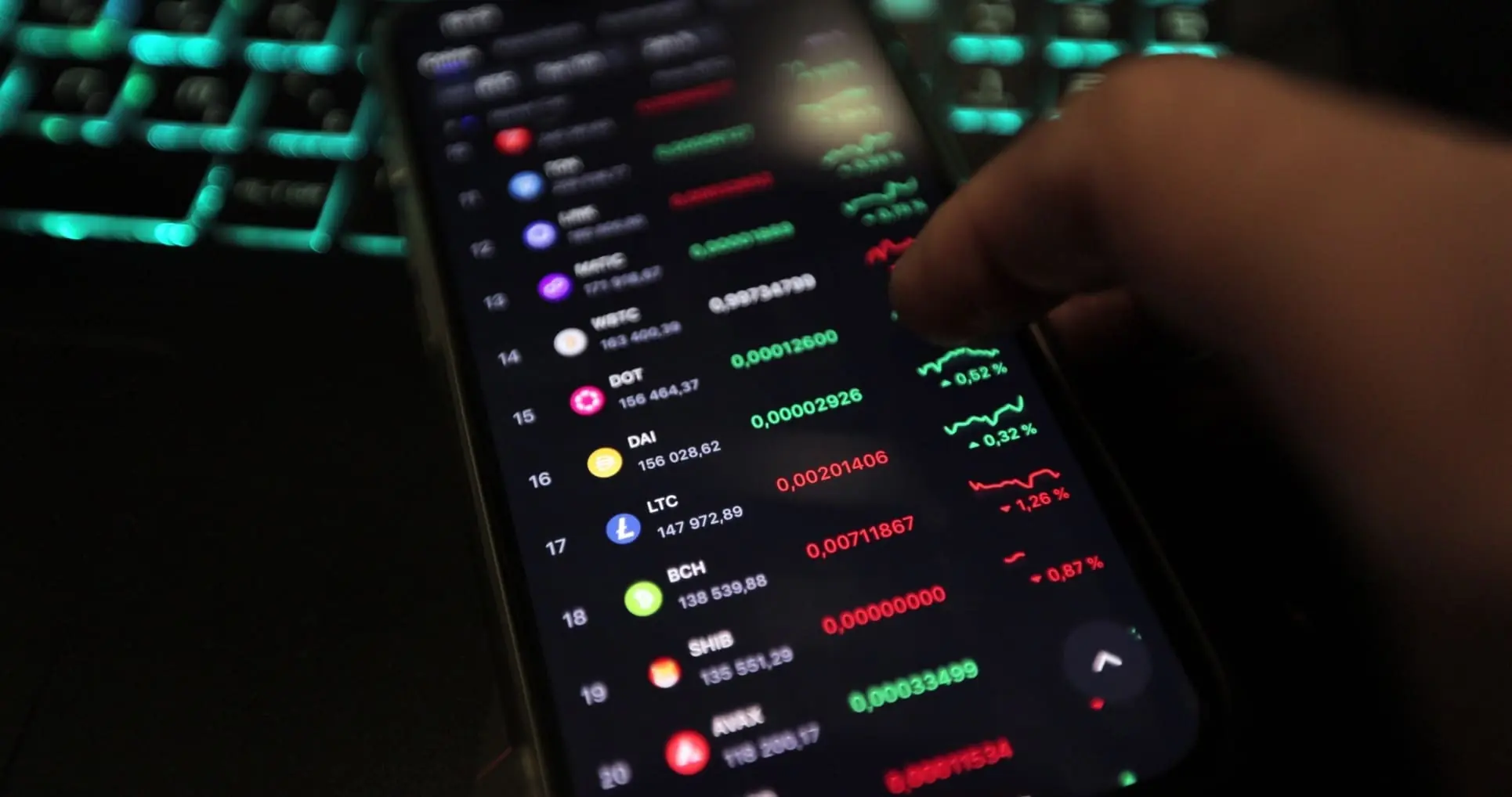 Bitcoin reina en el sector cripto, pero las altcoins empiezan a robarle el protagonismo.