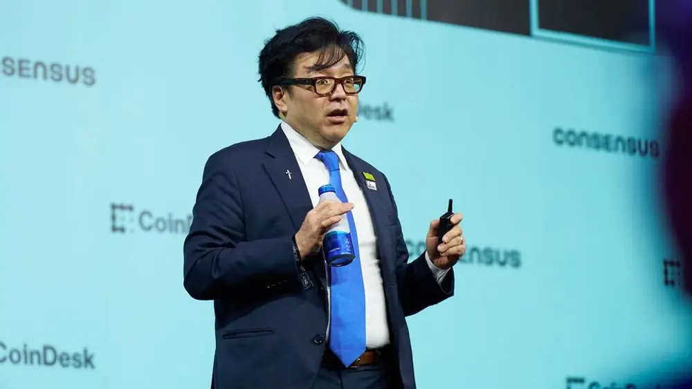 El cierre de mayo por encima de $76,000 podría desatar un mercado alcista, según Tom Lee