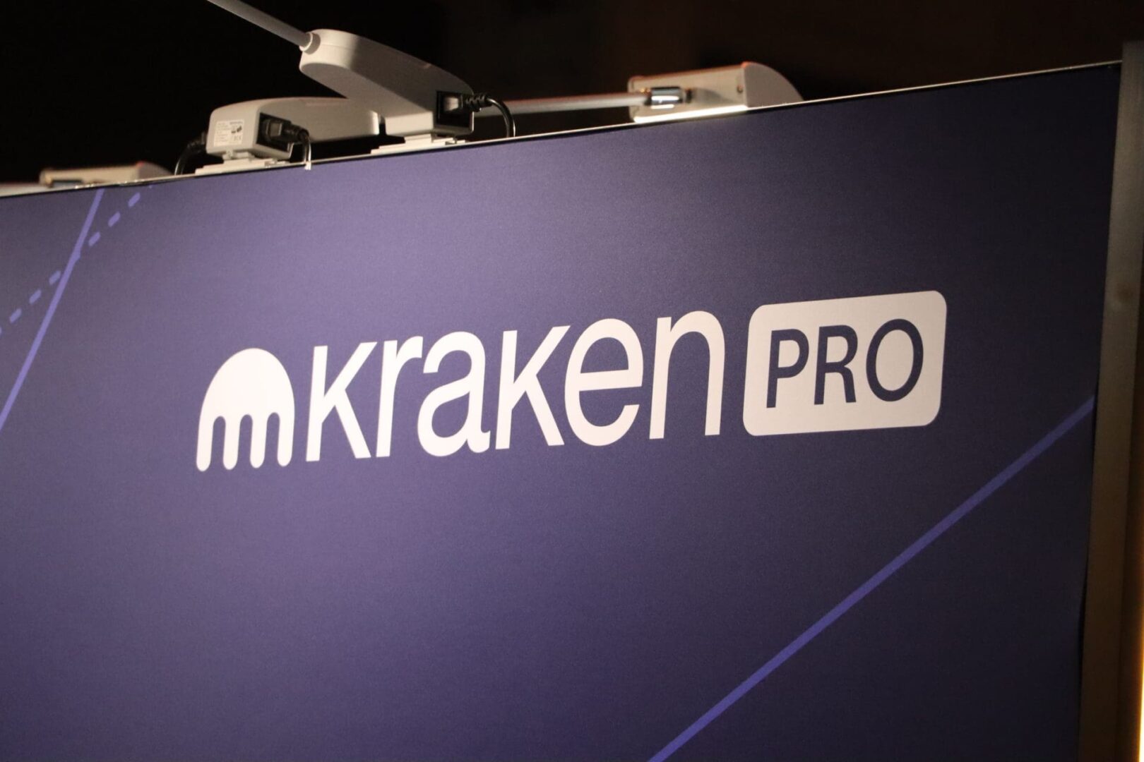 Kraken da un gran golpe en el mercado al comprar Reap por $600 millones y expandir su dominio en los pagos con stablecoin.