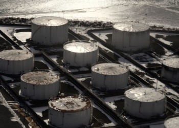 La guerra en Irán desata una crisis petrolera global: reservas en caída libre.