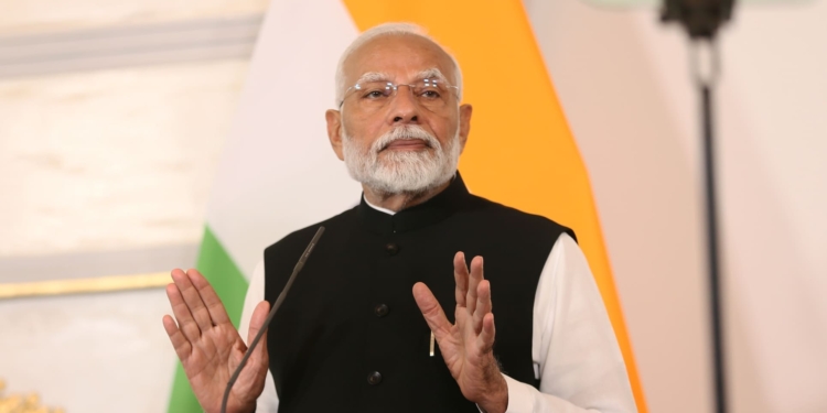 Modi lanza un inesperado llamado a los indios: ¿es hora de abandonar el oro? Impacto inmediato en el mercado de joyerías.