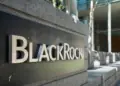BlackRock intensifica su interés en el mundo cripto con el lanzamiento de dos innovadores fondos tokenizados.