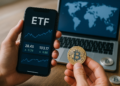 Descubre cómo un único ETF puede unir el potencial de mercados emergentes y desarrollados.