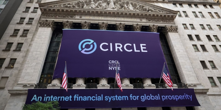Las acciones de Circle se disparan un 16% tras revelar resultados sorprendentes y asegurar nueva financiación de ARC.