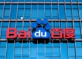 Baidu presenta su inesperado competidor de inteligencia artificial para desafiar a ChatGPT y Google.