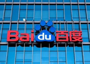 Baidu presenta su inesperado competidor de inteligencia artificial para desafiar a ChatGPT y Google.