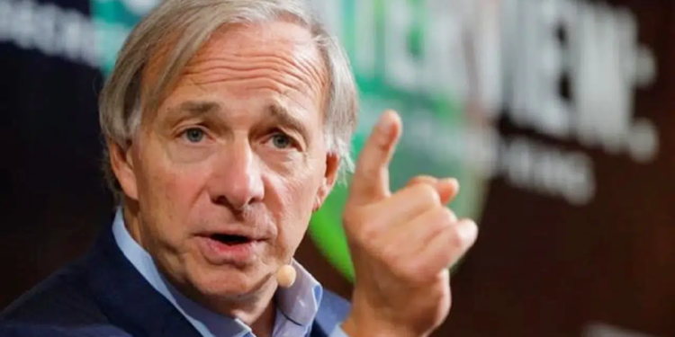 Ray Dalio, el magnate de las finanzas, lanza una dura crítica a Bitcoin como refugio de valor. 1 Ray Dalio, el magnate de las finanzas, lanza una dura crítica a Bitcoin como refugio de valor.