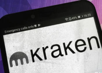 Kraken da un giro inesperado: se alía con Chainlink y deja atrás LayerZero para llevar el Bitcoin envuelto a otro nivel.