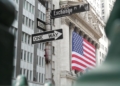 Wall Street se desploma: ¿qué factores están detrás de la caída de las bolsas?