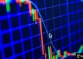La sorprendente caída del Bitcoin: ¿Qué factores están detrás de la bajada a $78,000 y el desplome de SOL, DOGE y XRP?