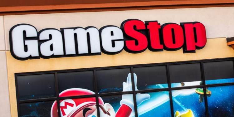 El CEO de GameStop lanza un dardo a la directiva de eBay tras el rechazo de su oferta. 1 El CEO de GameStop lanza un dardo a la directiva de eBay tras el rechazo de su oferta.