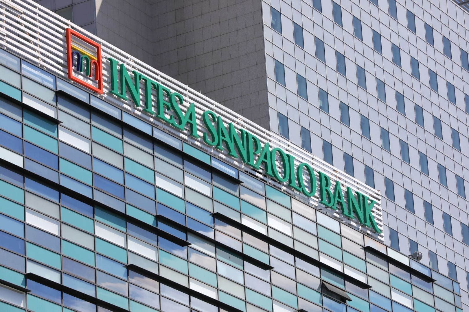 Un banco italiano da un gran paso en el mundo cripto, aumentando su cartera a 235 millones de dólares.