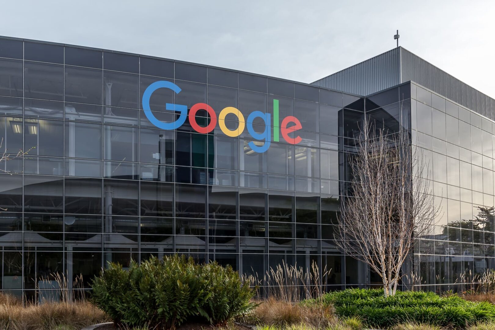 Alphabet se lanza a la conquista de la IA con una ambiciosa apuesta de 80.000 millones de dólares