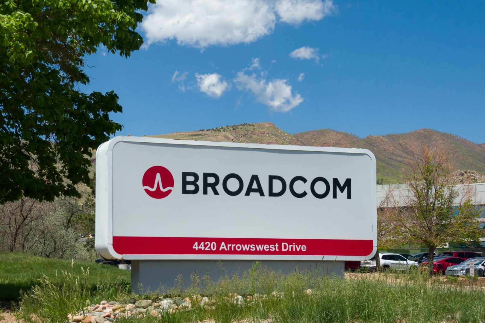 Broadcom sufre un desplome de 300 mil millones en su valor de mercado por las bajas expectativas en inteligencia artificial
