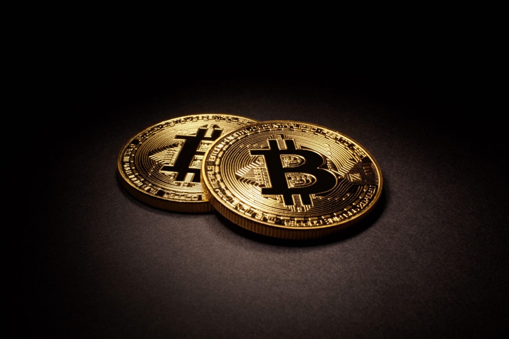 Una rara moneda física de Bitcoin de 2011 se vende por una increíble suma millonaria