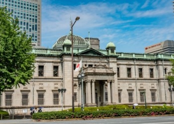 ¿Está Bitcoin al borde de un nuevo colapso ante la inminente subida de tasas en Japón?
