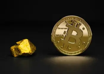 Bitcoin y oro en caída libre: ¿Qué impacto tiene la apuesta por el aumento de tasas en los activos refugio?