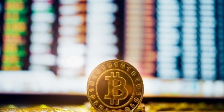 Renta 4 da un audaz paso hacia el futuro financiero al permitir la compra de criptomonedas como Bitcoin, Ethereum y Solana.