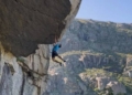 Javi Cano desafía la gravedad con su propuesta de 9a para ‘La perla al revés’ en Solana de Ávila.