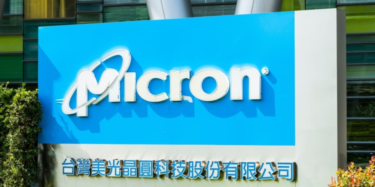 Las acciones de Micron alcanzan un récord con un espectacular aumento del 10%, mientras AMD se anota un sólido 7% de subida.