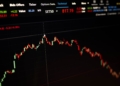 Revuelo en el mercado cripto: ¿Qué está ocurriendo con Bitcoin, Ethereum y XRP?