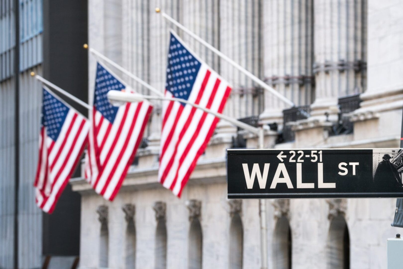 Wall Street se ilumina en verde con la inminente reunión de tasas de Kevin Warsh