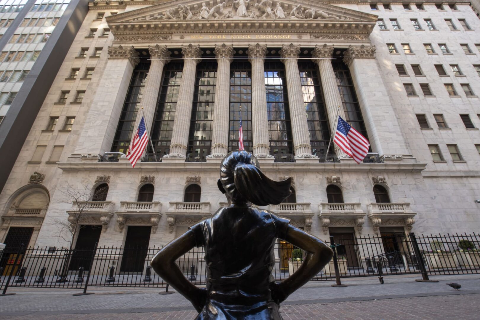 La carrera de Wall Street por las stablecoins: Fidelity y State Street presentan sus nuevos fondos.