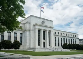 La decisión de la Fed a las 20:00 horas: ¿qué impacto tendrá en criptomonedas y acciones?