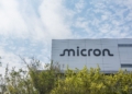 Micron desplaza a Meta y pone el ojo en Tesla: ¿qué significa para el futuro de la tecnología?