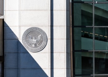 La SEC pospone el futuro de las criptomonedas y Burry lanza una advertencia inquietante.