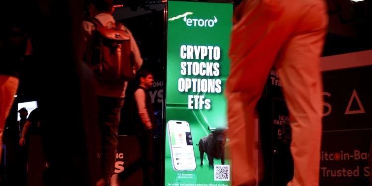El bitcoin pierde su encanto: descubre por qué los tokens de IA y del espacio están ganando protagonismo.