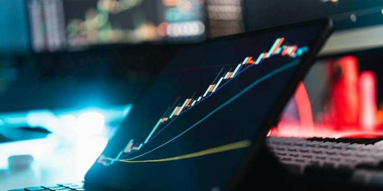 Regreso triunfal: Inversores inyectan $221 millones en ETFs de Bitcoin tras diez días de pérdidas continuas.