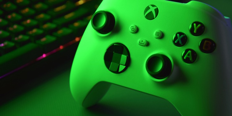 Microsoft toma decisiones drásticas en Xbox: ¿Qué significan 3.200 despidos y la venta de cinco estudios para el futuro de la consola?