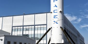 SpaceX se lanza al Nasdaq-100: las expectativas reveladoras del analista Juffermans de Newsbit