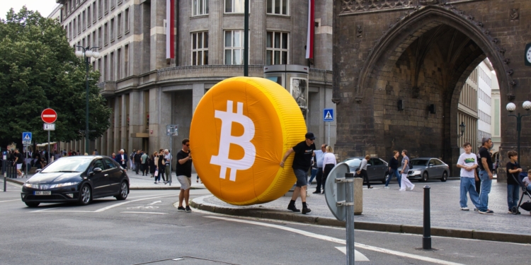 El 50% de los bitcoins en rojo: ¿una oportunidad disfrazada de crisis?