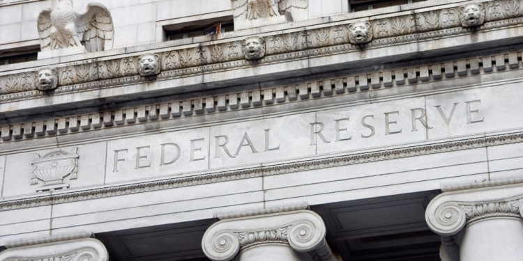 La Fed advierte: ¿Puede la inteligencia artificial ser el nuevo motor de la inflación? 1 La Fed advierte: ¿Puede la inteligencia artificial ser el nuevo motor de la inflación?