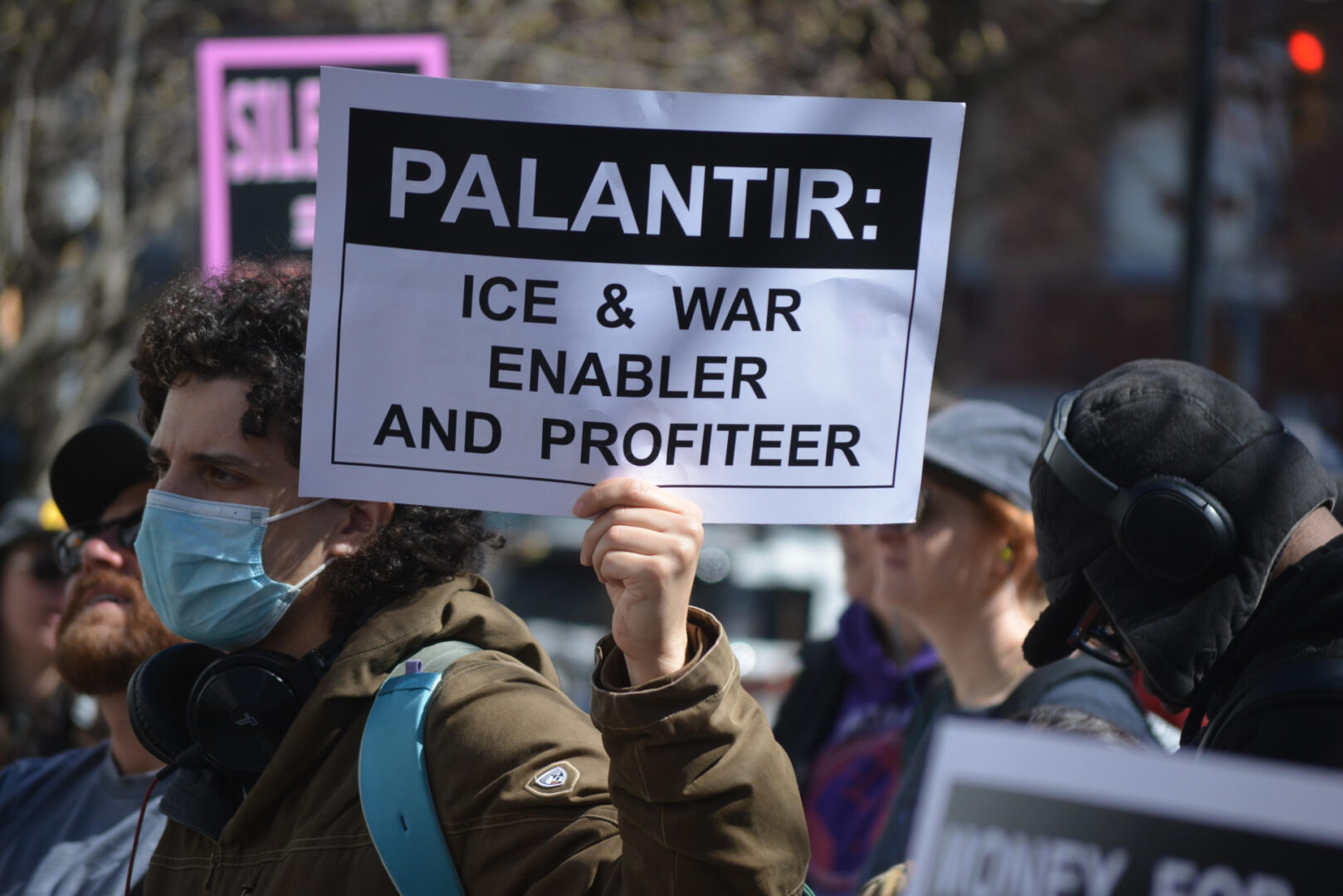Palantir: El legado de Trump le trae ganancias, pero ahora enfrenta las consecuencias.