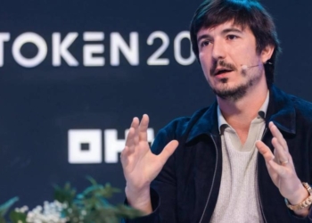 Robinhood dispara su cadena a $568 millones en un explosivo auge de trading y Arbitrum se beneficia enormemente. 4 Robinhood dispara su cadena a $568 millones en un explosivo auge de trading y Arbitrum se beneficia enormemente.