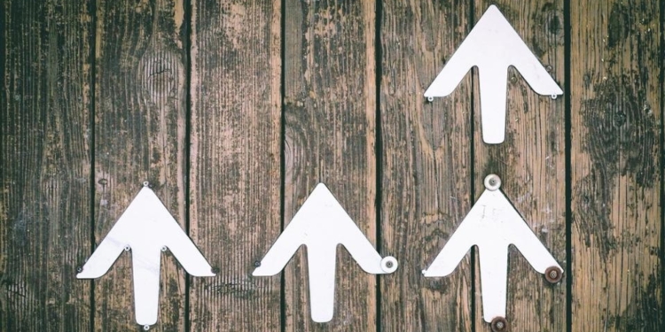 Bitcoin alcanza casi los $64,000: ¿Qué impacto tendrá en el futuro de BTC y ETH? 1 Bitcoin alcanza casi los $64,000: ¿Qué impacto tendrá en el futuro de BTC y ETH?