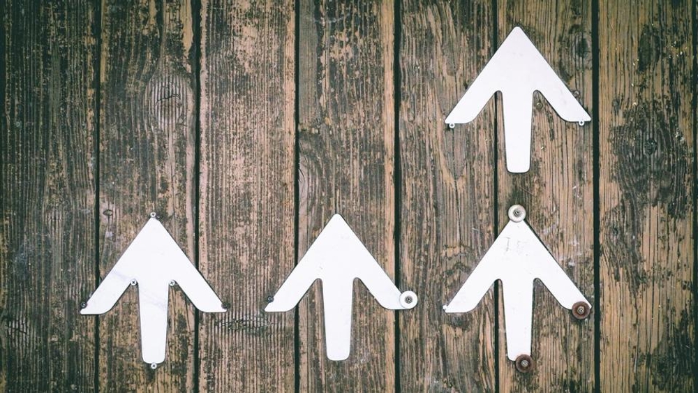 Bitcoin alcanza casi los $64,000: ¿Qué impacto tendrá en el futuro de BTC y ETH? 1 Bitcoin alcanza casi los $64,000: ¿Qué impacto tendrá en el futuro de BTC y ETH?