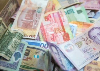 El sorprendente contraste de precios: BTC, XRP y ETH brillan en dólares pero se quedan atrás en yenes.
