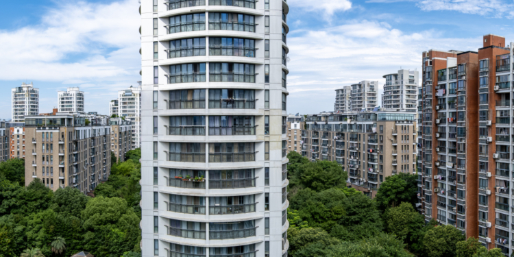 La crisis inmobiliaria en China arrastra dos décadas de incrementos en los precios del mercado.
