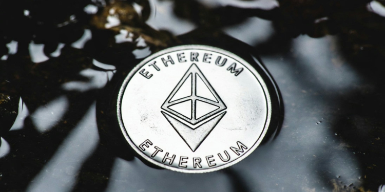 Ethereum se sumerge en una fase de acumulación tras el desplome del MVRV por debajo de 0,8 ¿Es este el momento ideal para invertir?