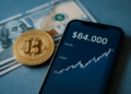 Bitcoin supera los 64.000 dólares: ¿qué impacto tendrá la política monetaria de EE.UU. en su futuro?
