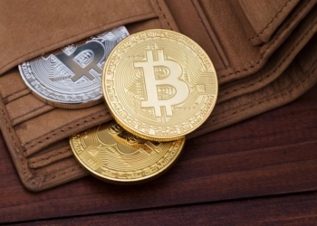 Una antigua cartera de bitcoin despierta del letargo y mueve 383 millones de dólares tras seis años inactiva. 4 Una antigua cartera de bitcoin despierta del letargo y mueve 383 millones de dólares tras seis años inactiva.