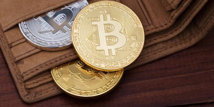 Una antigua cartera de bitcoin despierta del letargo y mueve 383 millones de dólares tras seis años inactiva.
