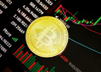 Bitcoin rompe la barrera de los $66,000 y marca un nuevo máximo en más de un mes. 4 Bitcoin rompe la barrera de los $66,000 y marca un nuevo máximo en más de un mes.