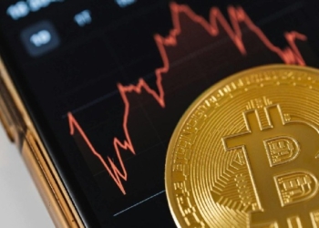 Bitcoin alcanza los $65,000 y Ethereum se une a la fiesta de las criptomonedas. 4 Bitcoin alcanza los $65,000 y Ethereum se une a la fiesta de las criptomonedas.